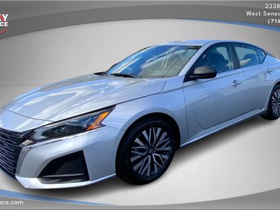 Used 2024 Nissan Altima 2.5 SV