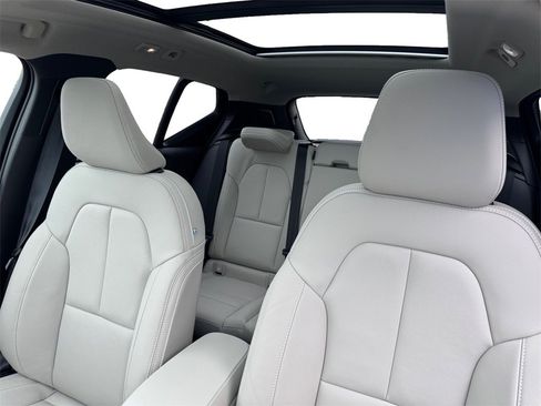 New 2026 Volvo XC40 B5 Plus w/ Protection Package Premier image 21