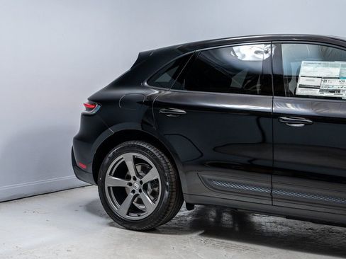 New 2026 Porsche Macan AWD/4WD image 11