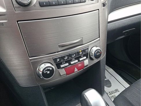 Used 2013 Subaru Legacy 2.5i Premium image 16