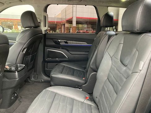 Used 2025 Kia Telluride SX Prestige image 10