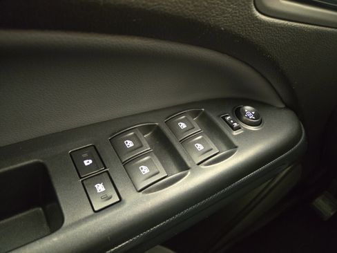 Used 2021 Chevrolet Colorado Z71 w/ Safety Package image 29