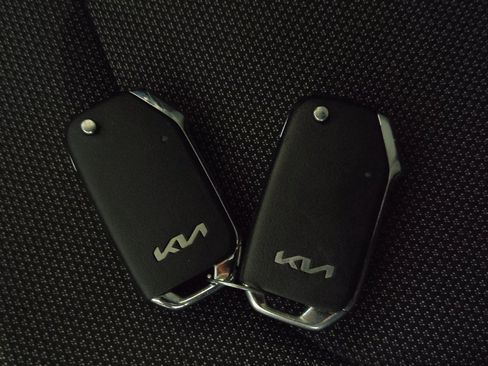 Used 2024 Kia Forte LXS FWD image 32