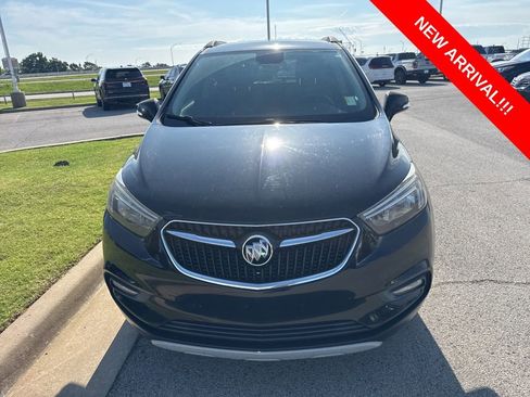 Used 2018 Buick Encore Preferred FWD image 2