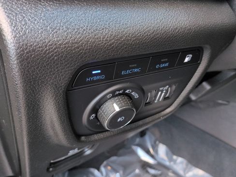 Used 2023 Jeep Grand Cherokee 4WD 4xe image 24