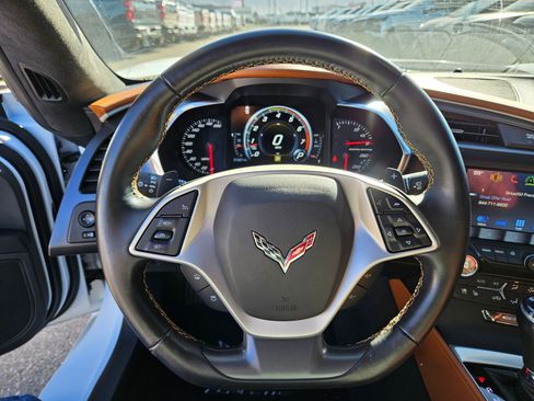 Used 2019 Chevrolet Corvette Stingray Coupe image 17