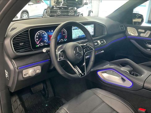 Certified 2025 Mercedes-Benz GLE 450e 4MATIC image 11