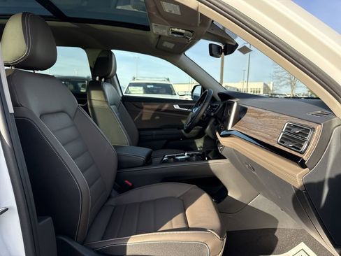 New 2026 Volkswagen Atlas SEL image 22