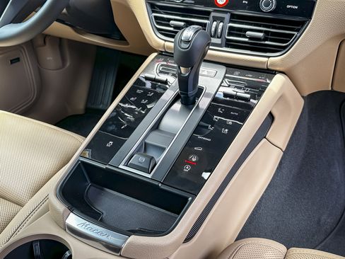 New 2026 Porsche Macan S AWD/4WD image 21