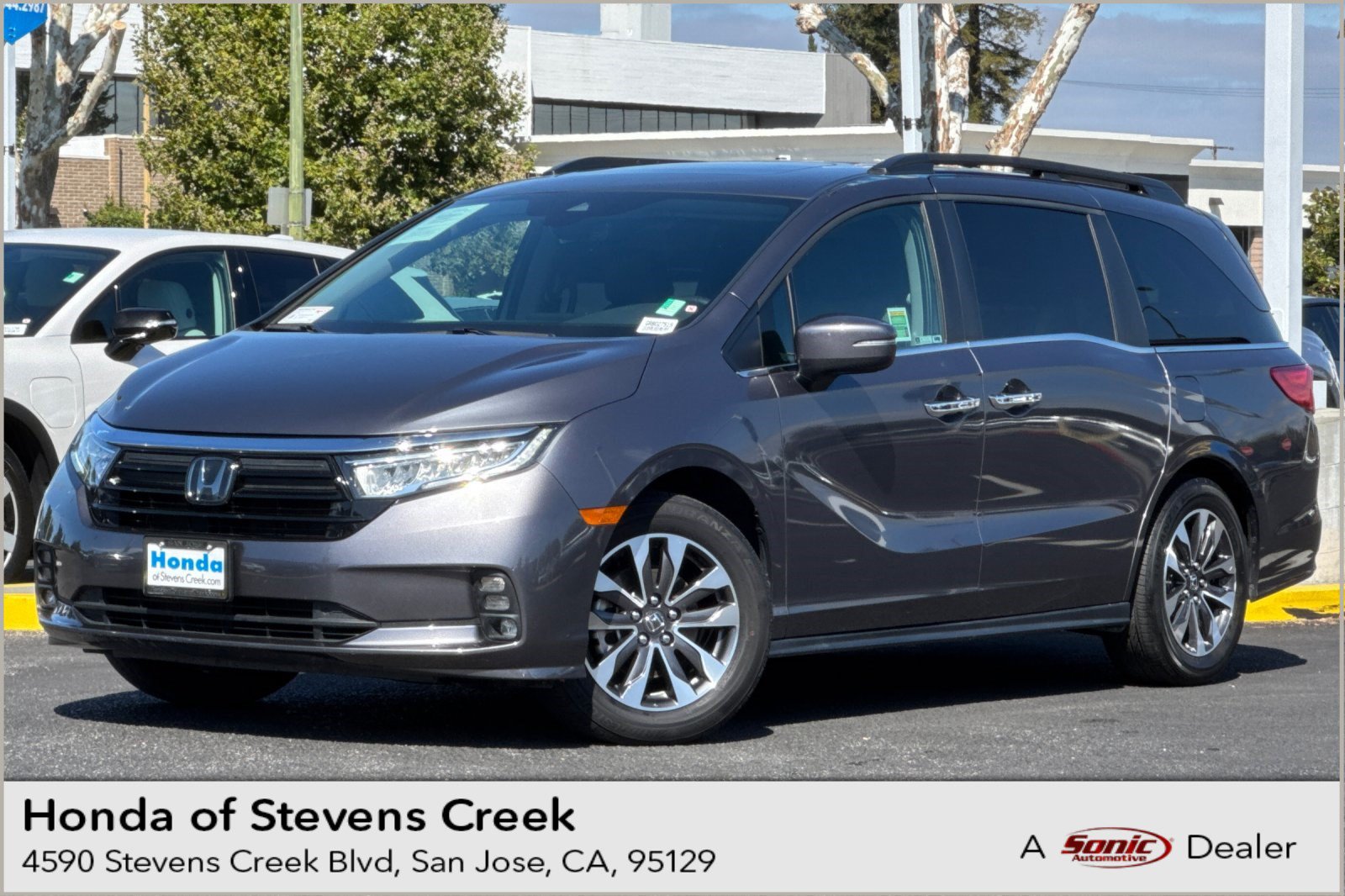 Used 2024 Honda Odyssey EX-L image 1