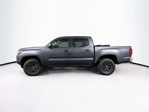 Used 2023 Toyota Tacoma TRD Sport image 9