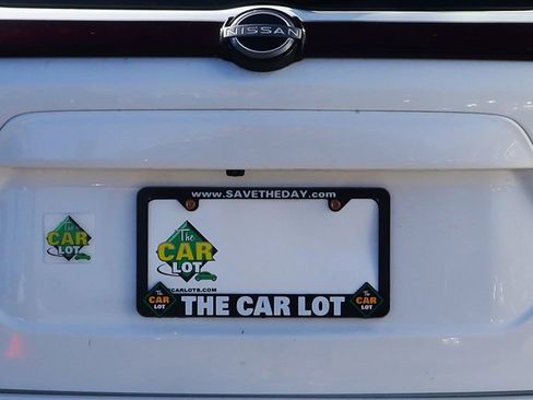 Used 2023 Nissan Kicks SR image 21