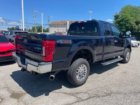 Used 2022 Ford F350 Lariat w/ Chrome Package AWD/4WD image 4
