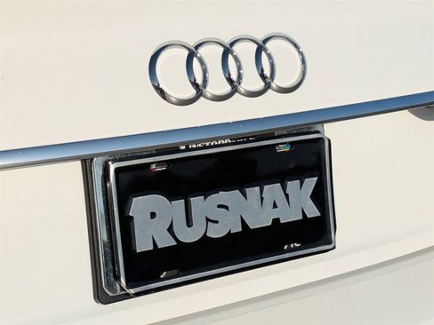 Used 2023 Audi A4 2.0T Premium w/ Convenience Package image 19