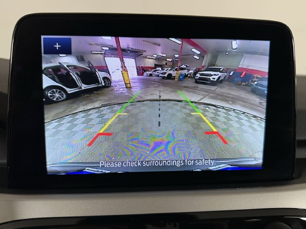 Used 2021 Ford Escape SE w/ SE Sport Appearance Package AWD/4WD image 18