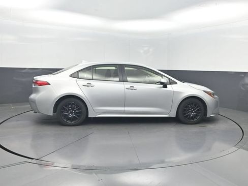 Used 2022 Toyota Corolla LE FWD image 31