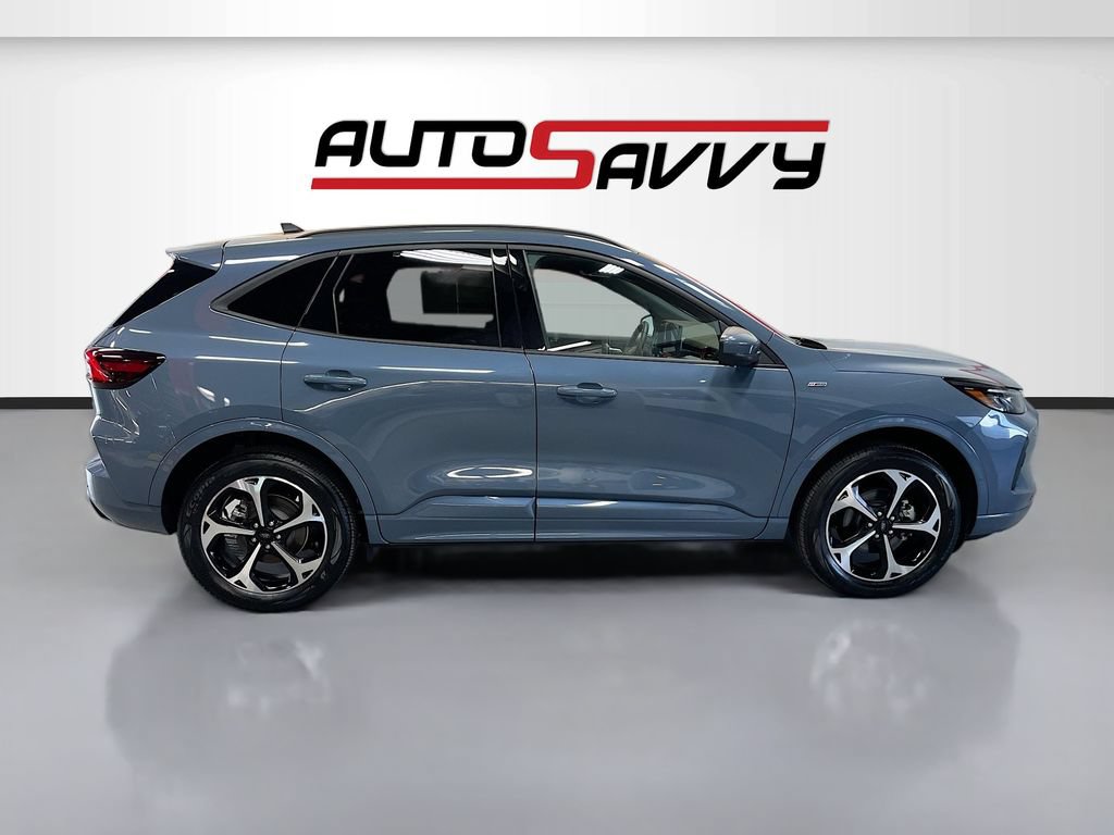 Used 2025 Ford Escape ST-Line Elite w/ Premium Technology Package AWD/4WD image 8