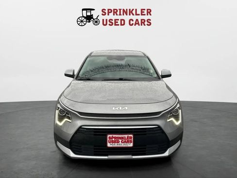 Used 2023 Kia Niro LX FWD image 2
