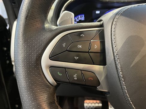 Used 2018 Jeep Grand Cherokee Trackhawk AWD/4WD image 22