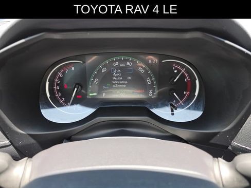 Used 2025 Toyota RAV4 LE FWD image 30