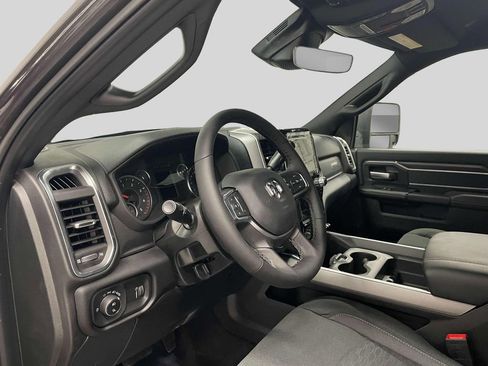 Used 2025 RAM 2500 Big Horn AWD/4WD image 12