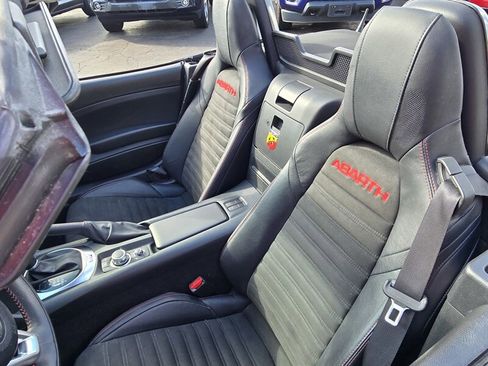 Used 2020 FIAT 124 Spider Abarth w/ Convenience Group image 10