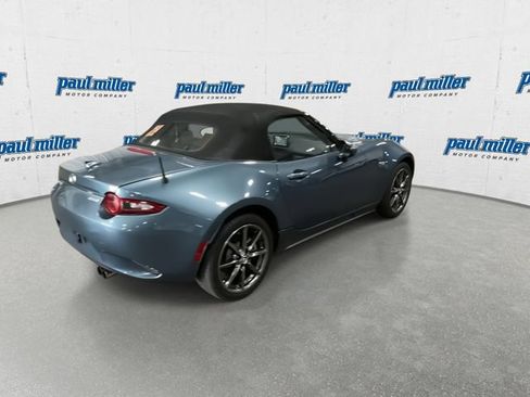 Used 2016 MAZDA MX-5 Miata Grand Touring RWD image 11