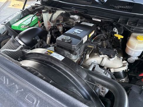 Used 2018 RAM 3500 Laramie image 51