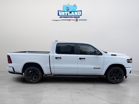Used 2026 RAM 1500 Big Horn AWD/4WD image 7