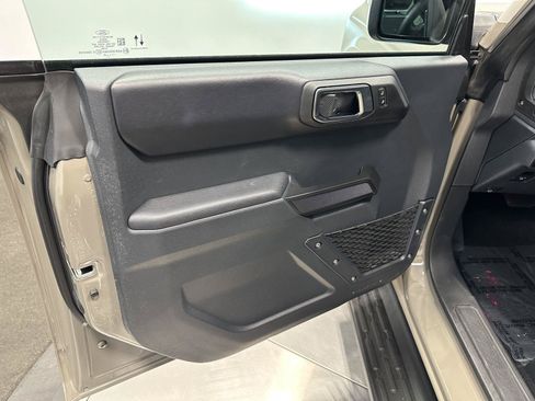 Used 2025 Ford Bronco Outer Banks AWD/4WD image 13