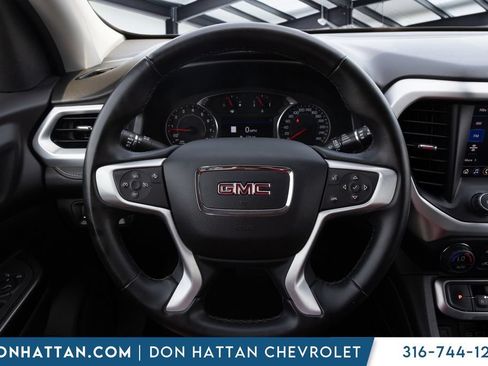 Used 2023 GMC Acadia SLT AWD/4WD image 5