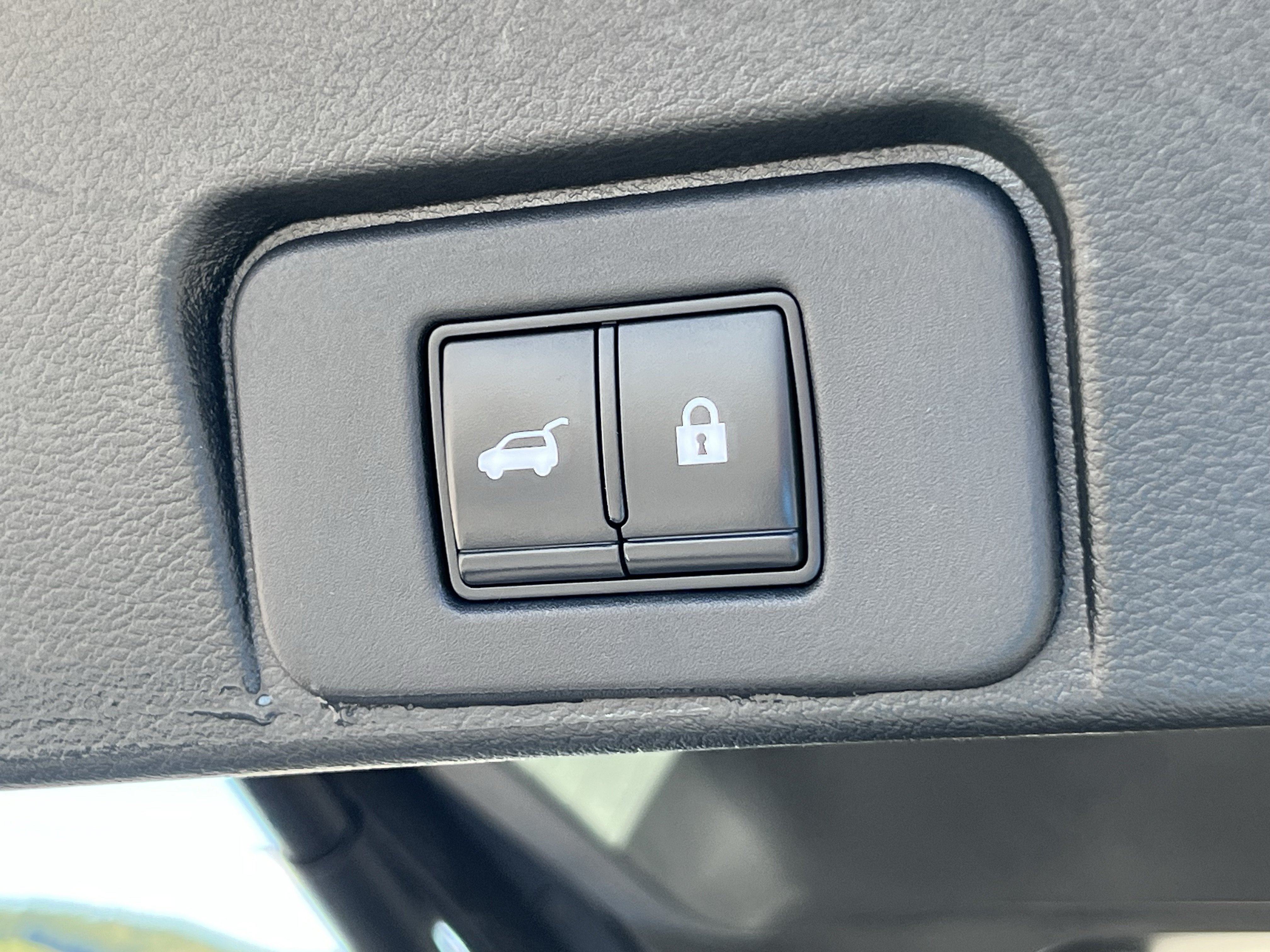 Used 2021 Nissan Rogue SV w/ Premium Package AWD/4WD image 8