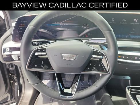 Used 2025 Cadillac Lyriq Luxury RWD image 29
