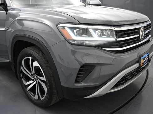 Used 2022 Volkswagen Atlas Cross Sport SEL image 15