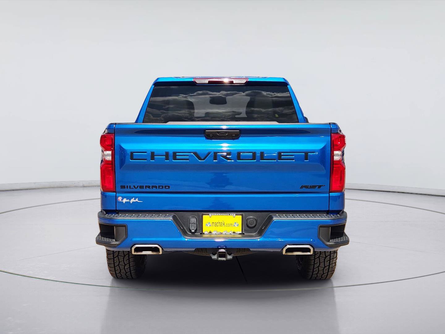 Used 2024 Chevrolet Silverado 1500 RST AWD/4WD image 6