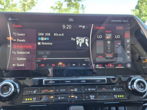 Used 2021 Toyota Highlander Platinum AWD/4WD image 28