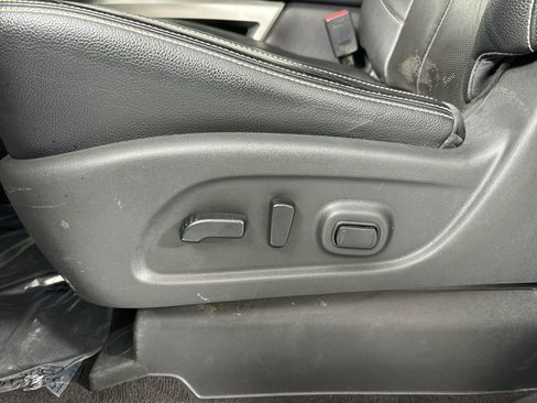 Used 2019 Nissan Titan PRO-4X image 21