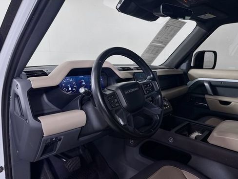 Used 2022 Land Rover Defender 110 X-Dynamic HSE AWD/4WD image 9