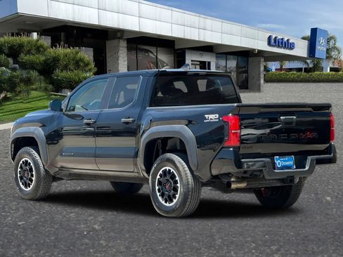 Used 2024 Toyota Tacoma TRD Off-Road AWD/4WD image 7