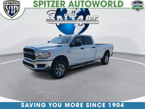 Used 2024 RAM 3500 Big Horn AWD/4WD image 4