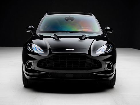 Used 2021 Aston Martin DBX image 6