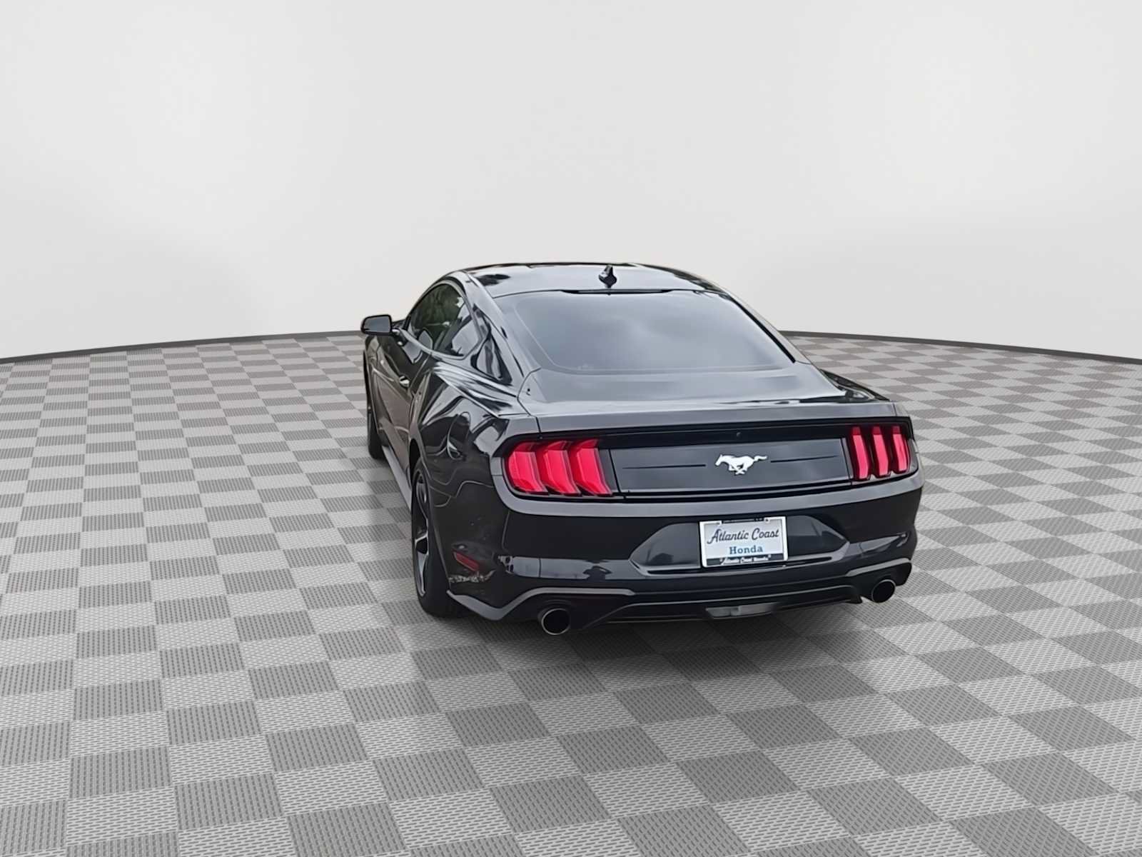 Used 2023 Ford Mustang Coupe RWD image 7