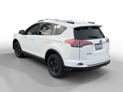 Used 2018 Toyota RAV4 LE w/ All Weather Liner Package image 3