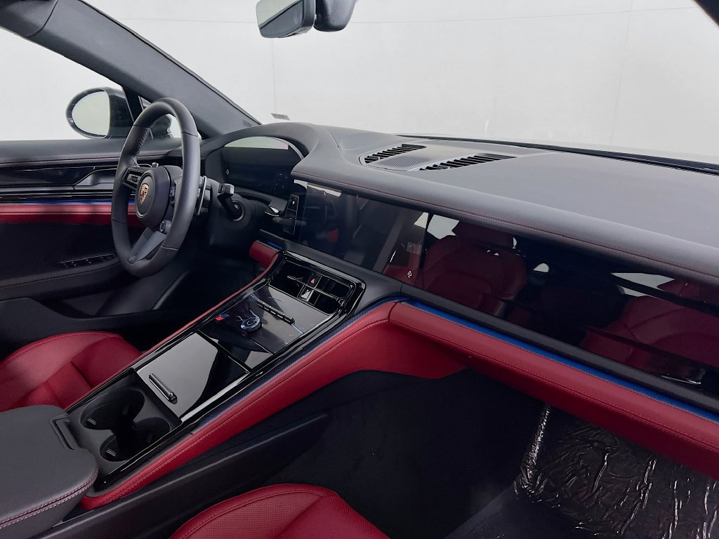 New 2026 Porsche Panamera 4 AWD/4WD image 31
