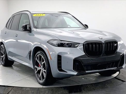 Used 2025 BMW X5 M60i image 1