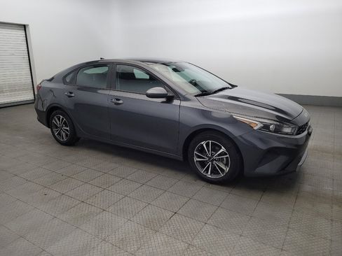Used 2023 Kia Forte LXS image 11