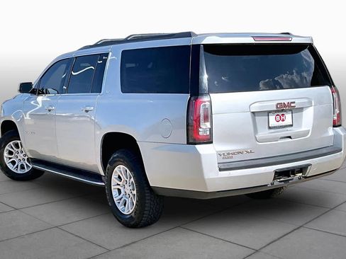 Used 2018 GMC Yukon XL SLT w/ Open Road Package AWD/4WD image 10