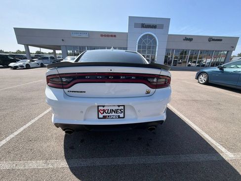 Used 2021 Dodge Charger Scat Pack RWD image 9