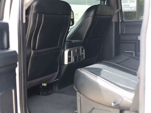 Used 2020 Ford F250 Lariat w/ Lariat Ultimate Package AWD/4WD image 19