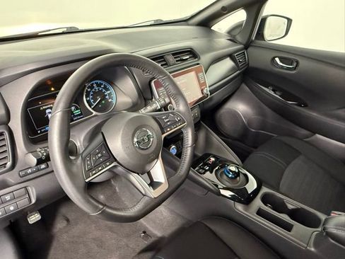 Used 2021 Nissan Leaf SV image 19